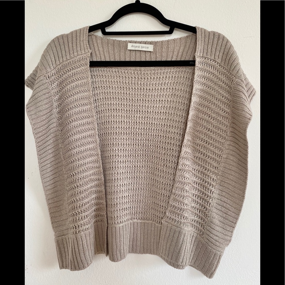 Anjara Garcia knit vest Made in Spain 🇪🇸❤️🙌❤️